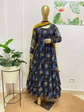 Floral black chiffon anarkali - kasumi.in